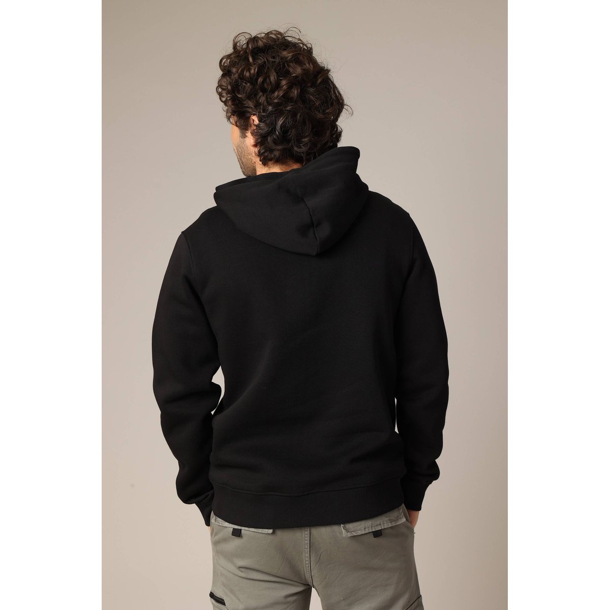 Sweat à capuche en polaire avec inscription brodée « deeluxe original ». BEN black, DEELUXE