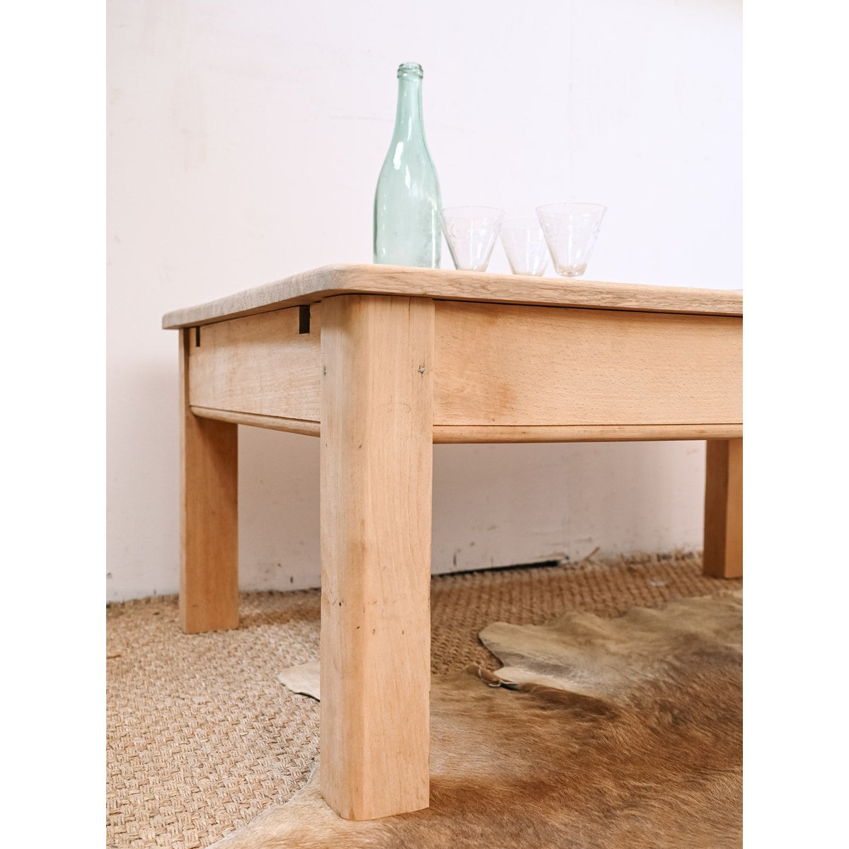 Table basse campagne en bois clair Léonie N°1159 - Bon état bois clair, DEBONGOUT