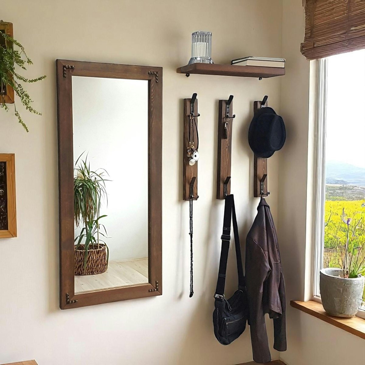 Vestiaire mural - 1 miroir, 3 portemanteaux, 1 étagère HILO bois naturel, PIER IMPORT