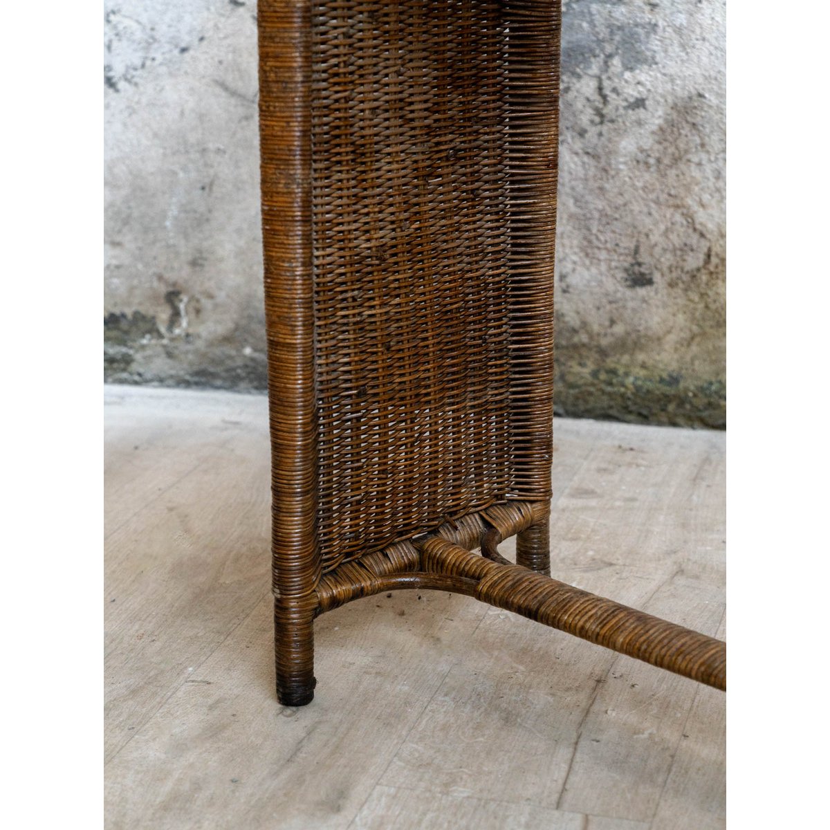 Étagère haute en rotin Gaëlle N°1590 - Bon état bois foncé, DEBONGOUT