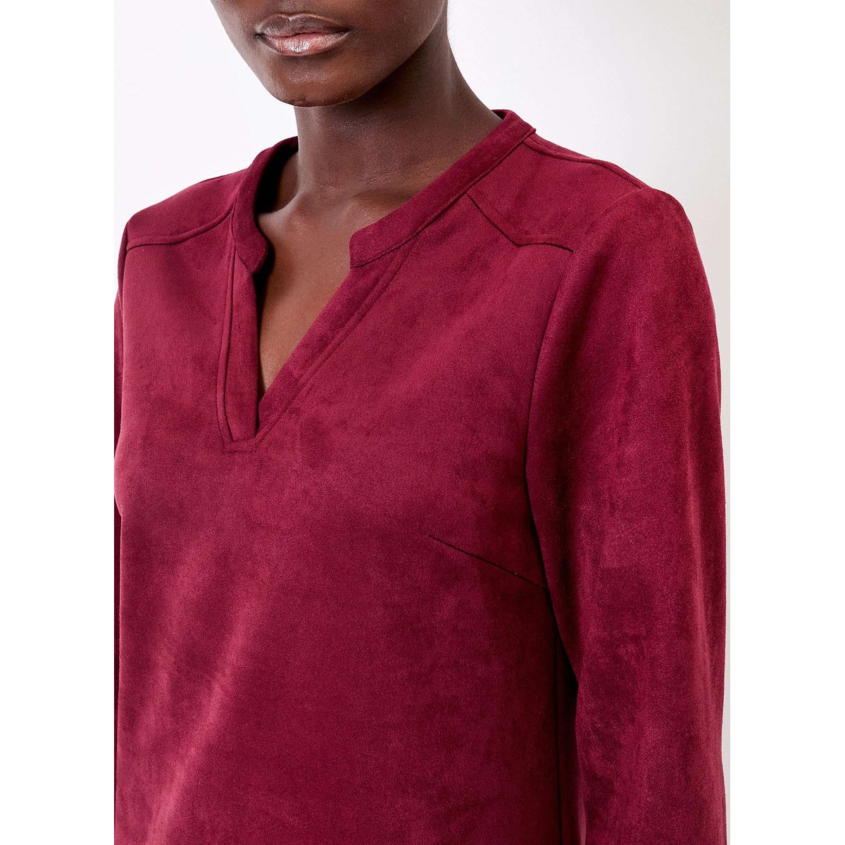 Robe droite suédine souple ANIKA rouge grenade anika, LA FIANCÉE