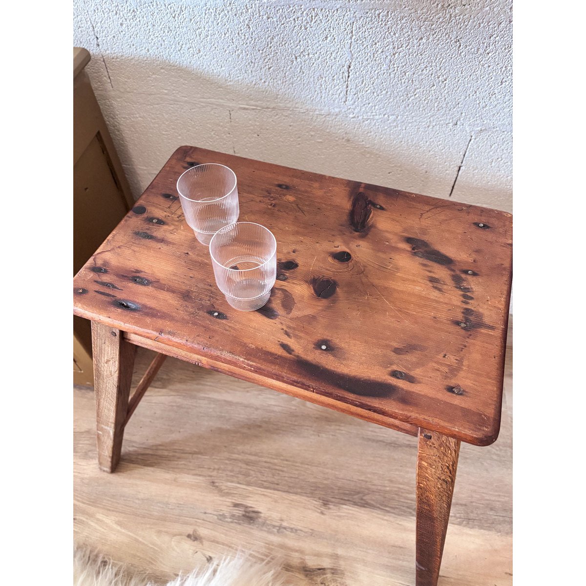 Table d'appoint en bois  Francine N°332 - Bon état bois, DEBONGOUT