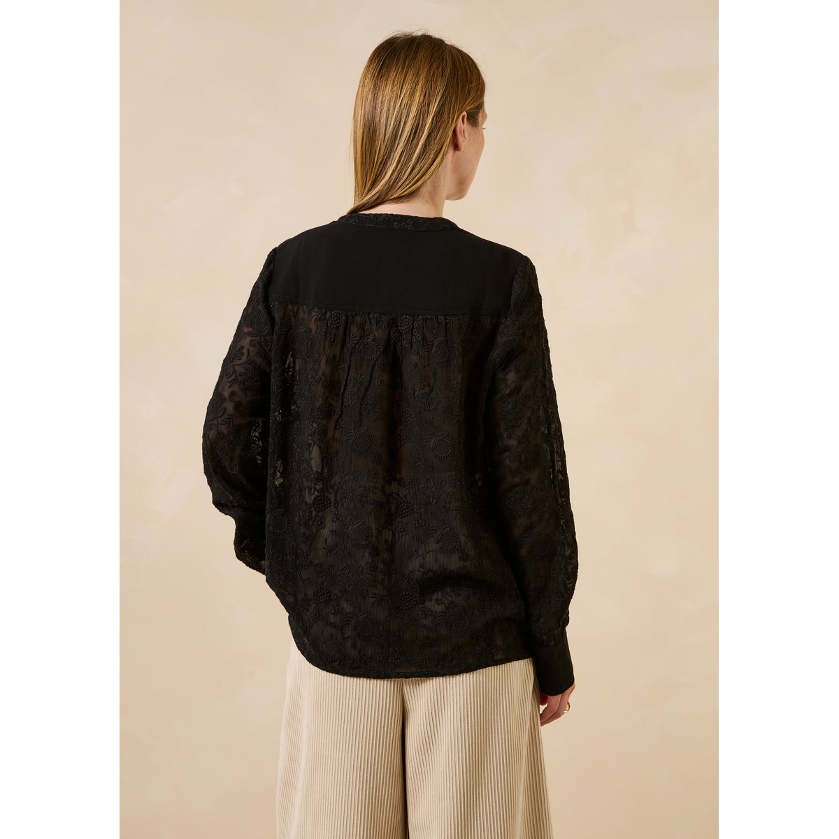 Chemise brodée manches longues noir, LA FEE MARABOUTEE