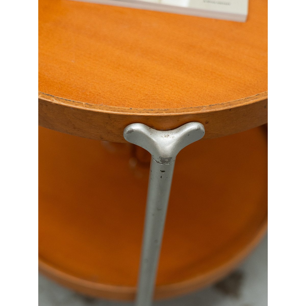Desserte Ligne Roset Anouk N°422 - Bon état orange, DEBONGOUT