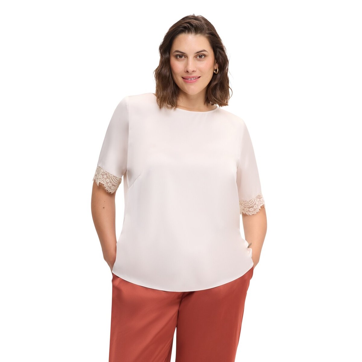 Chemisier en satin à bordures en dentelle beige, FIORELLA RUBINO