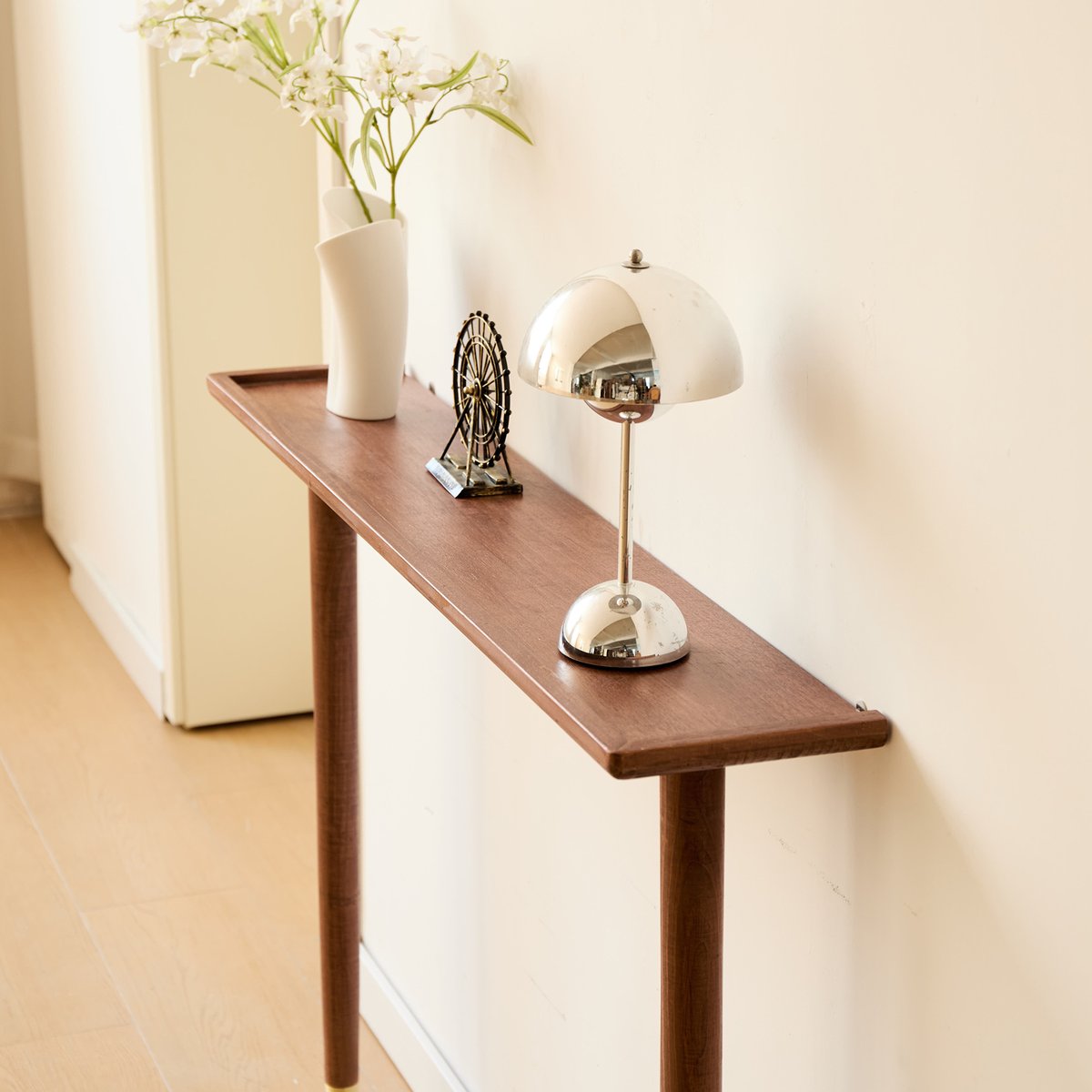 Console table murale en bois de noyer, ALSTA finition noyer, NORDLYS