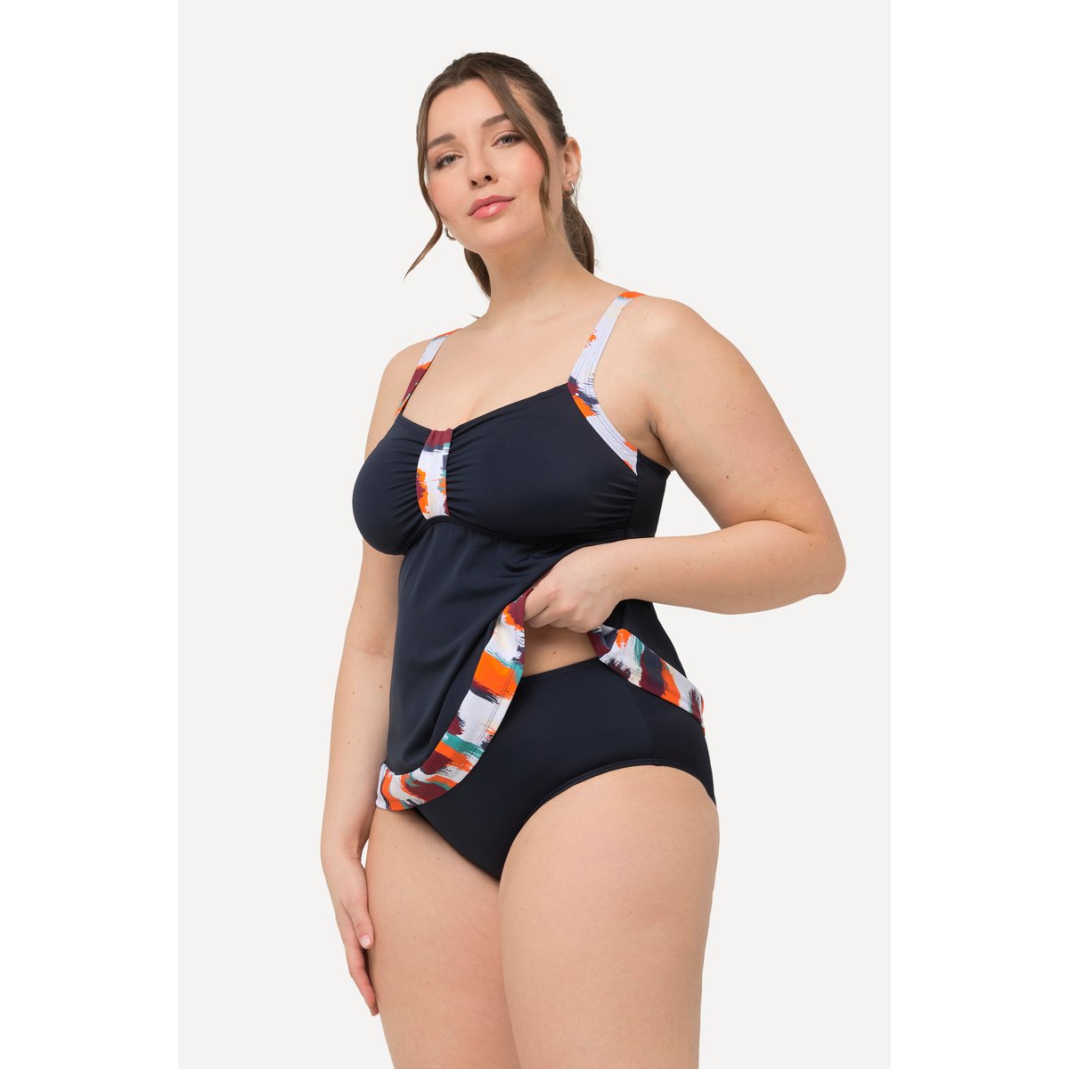 Tankini à bonnets souples. Bretelles marine, ULLA POPKEN