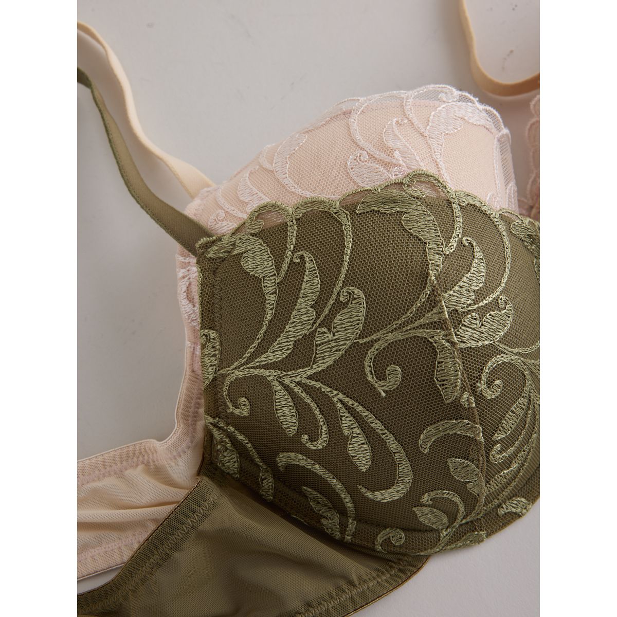Soutien-gorge rembourré brodé, lot de 2 vert/écru, NEXT