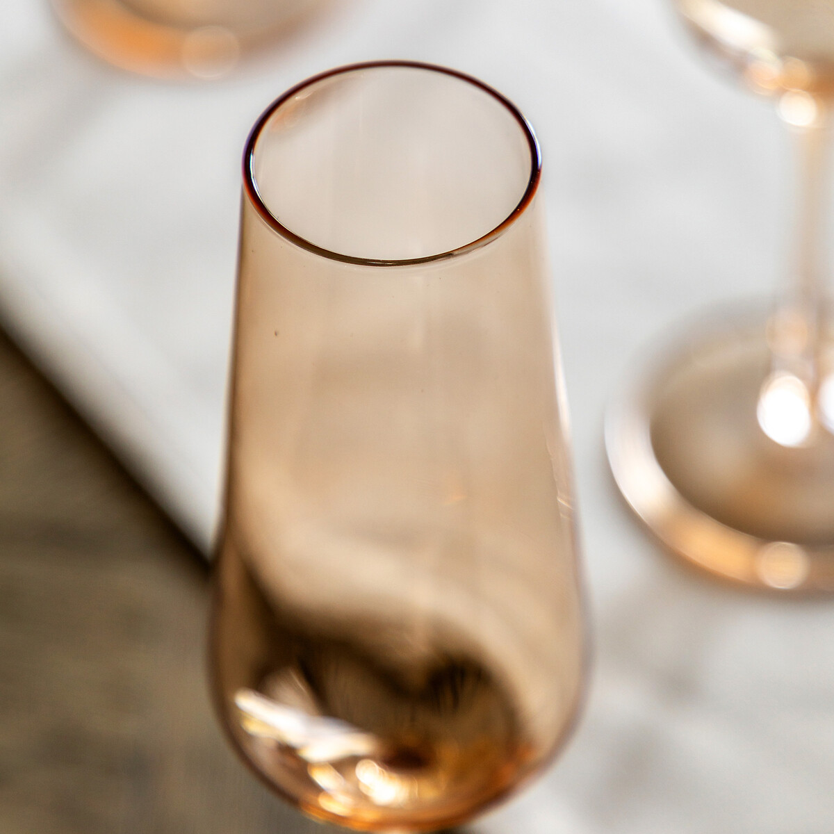Set of 4 Eden Champagne Flutes in Amber yellow, ÉDITÉ