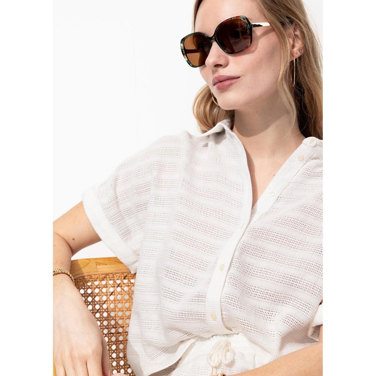 Lunettes de soleil marron, PROMOD