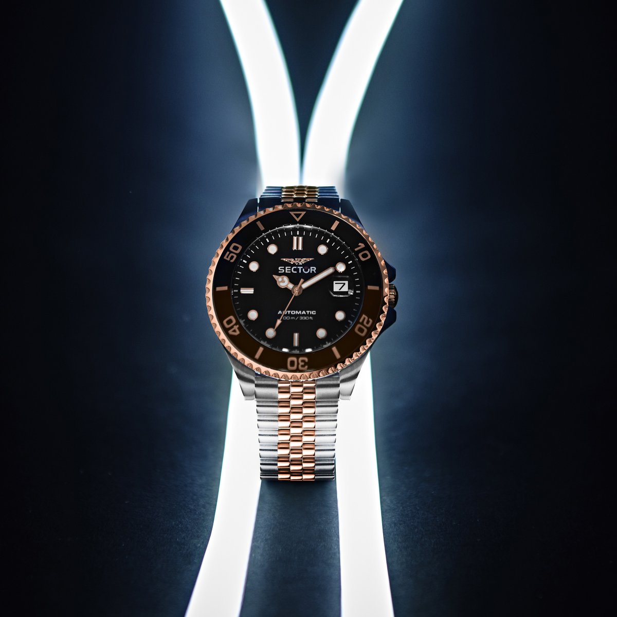 Montre automatique 230 noir, mat, SECTOR