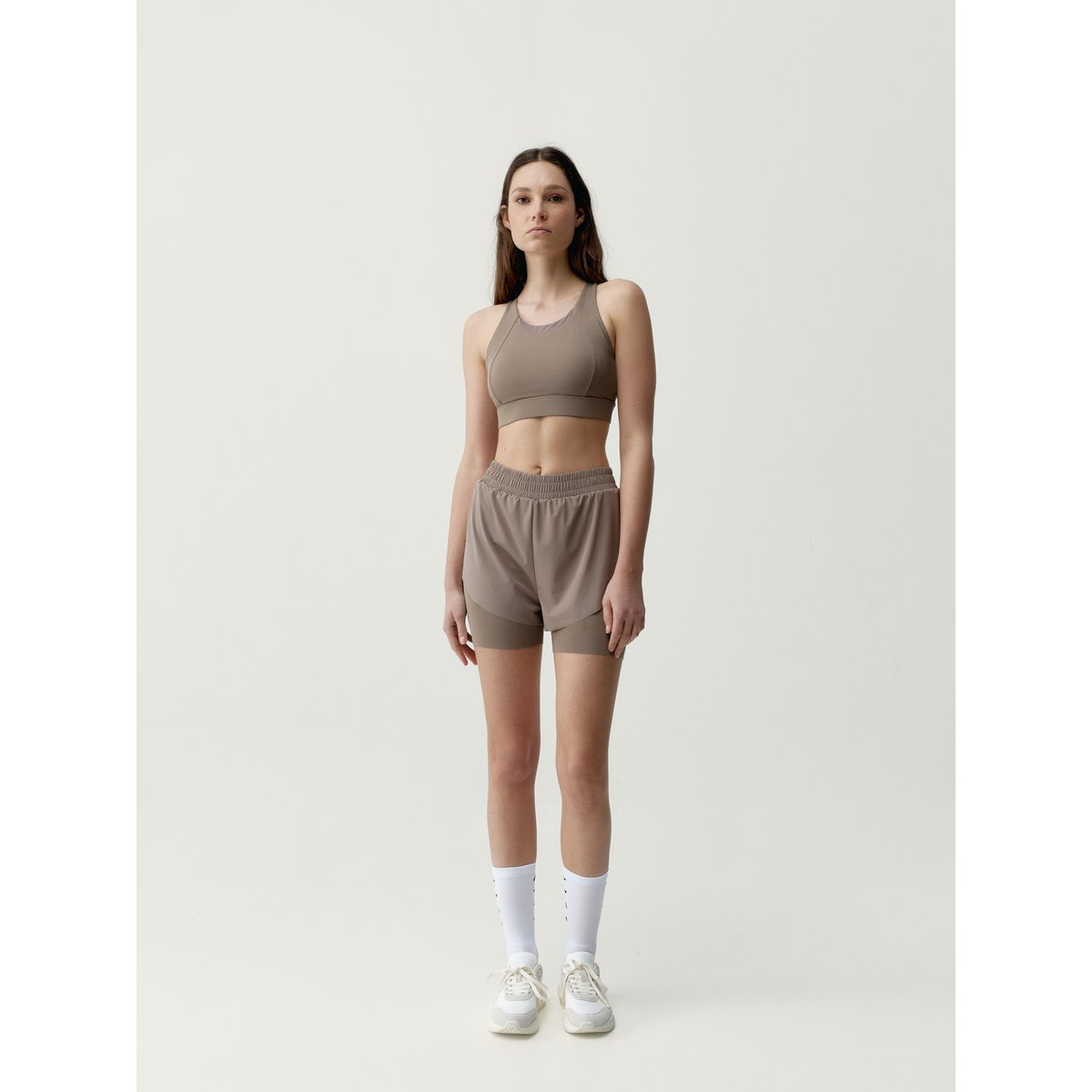 Brassière de sport femme Bikila Maintien élevé dos athlétique taupe, BORN