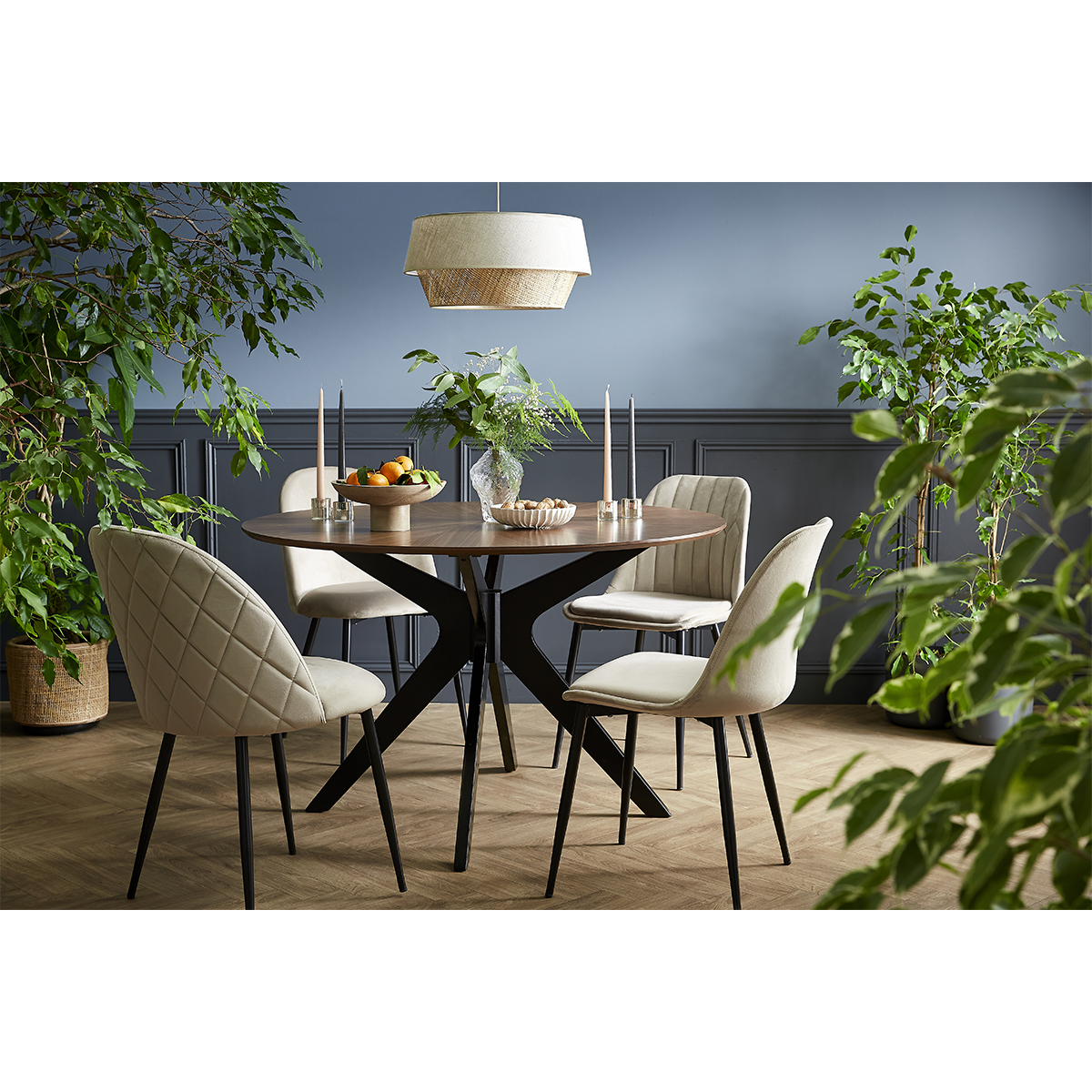 Table à manger design ronde D120 cm DIELLI noyer, MILIBOO