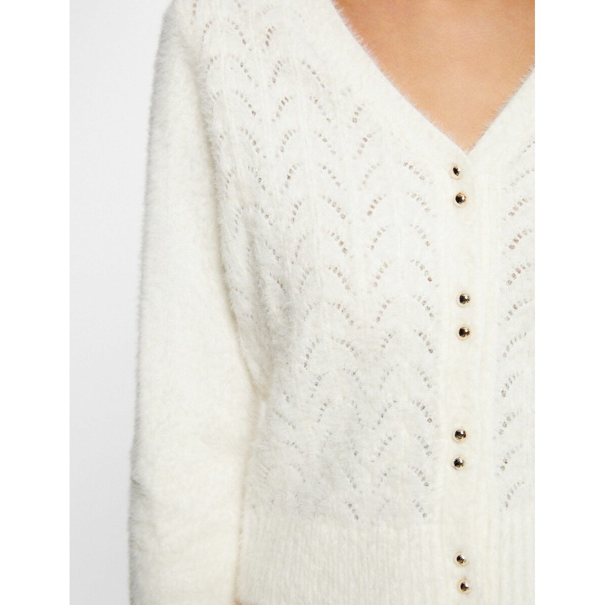 Cropped V-Neck Cardigan in Fine Knit ivory, MORGAN