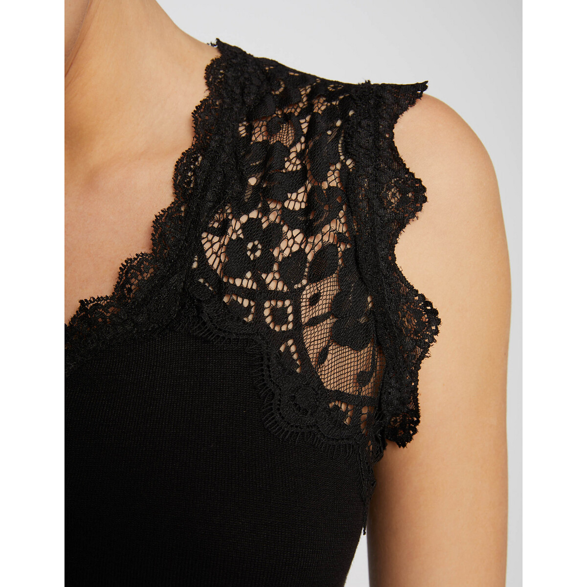 Camiseta con espalda de encaje negro, MORGAN