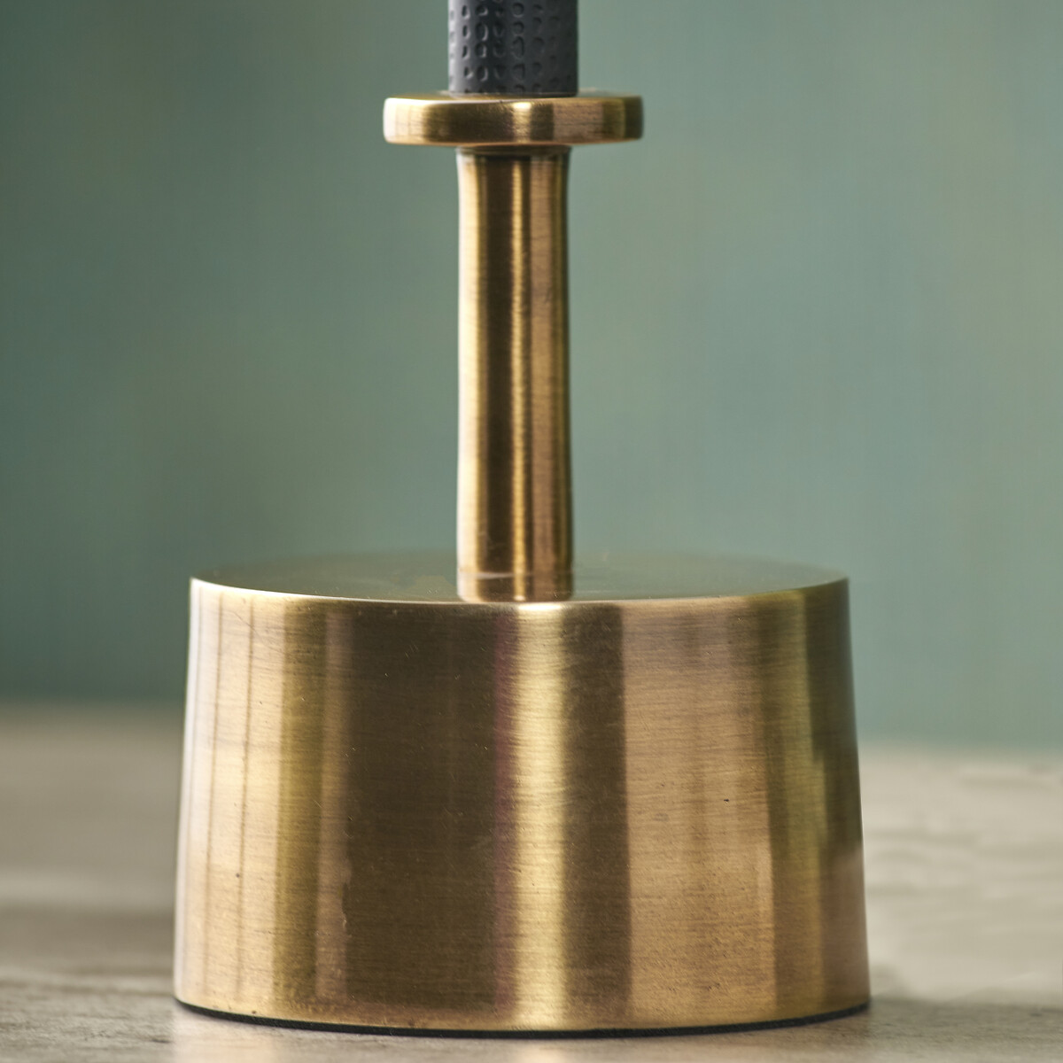 Antoinette Brass Metal Table Lamp Base black, ÉDITÉ