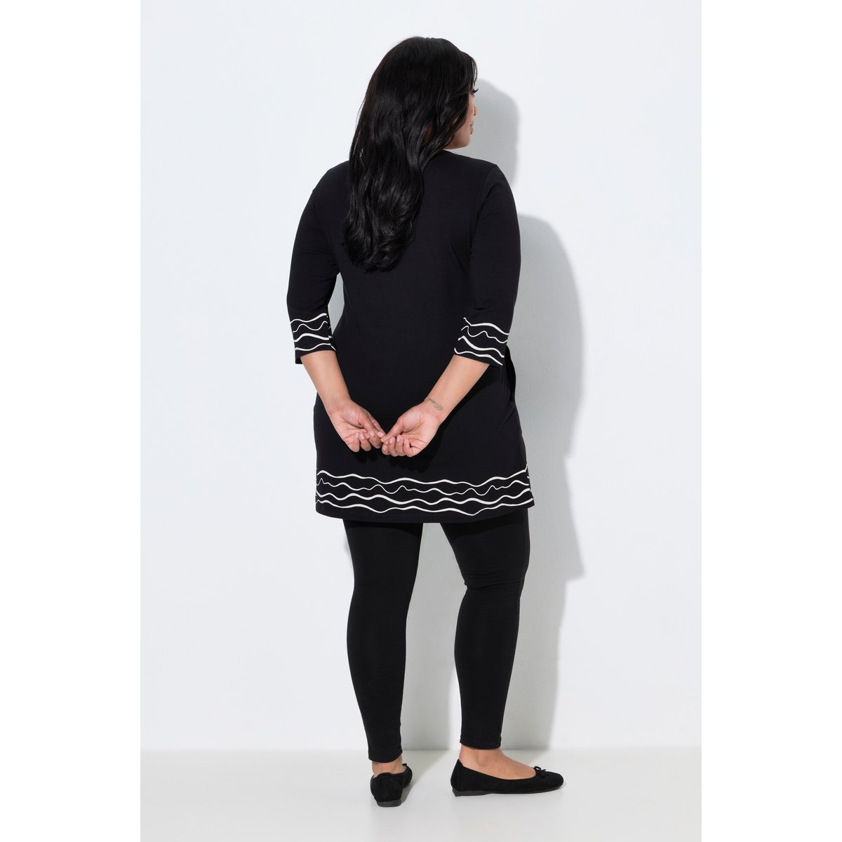 T-shirt long noir, ULLA POPKEN