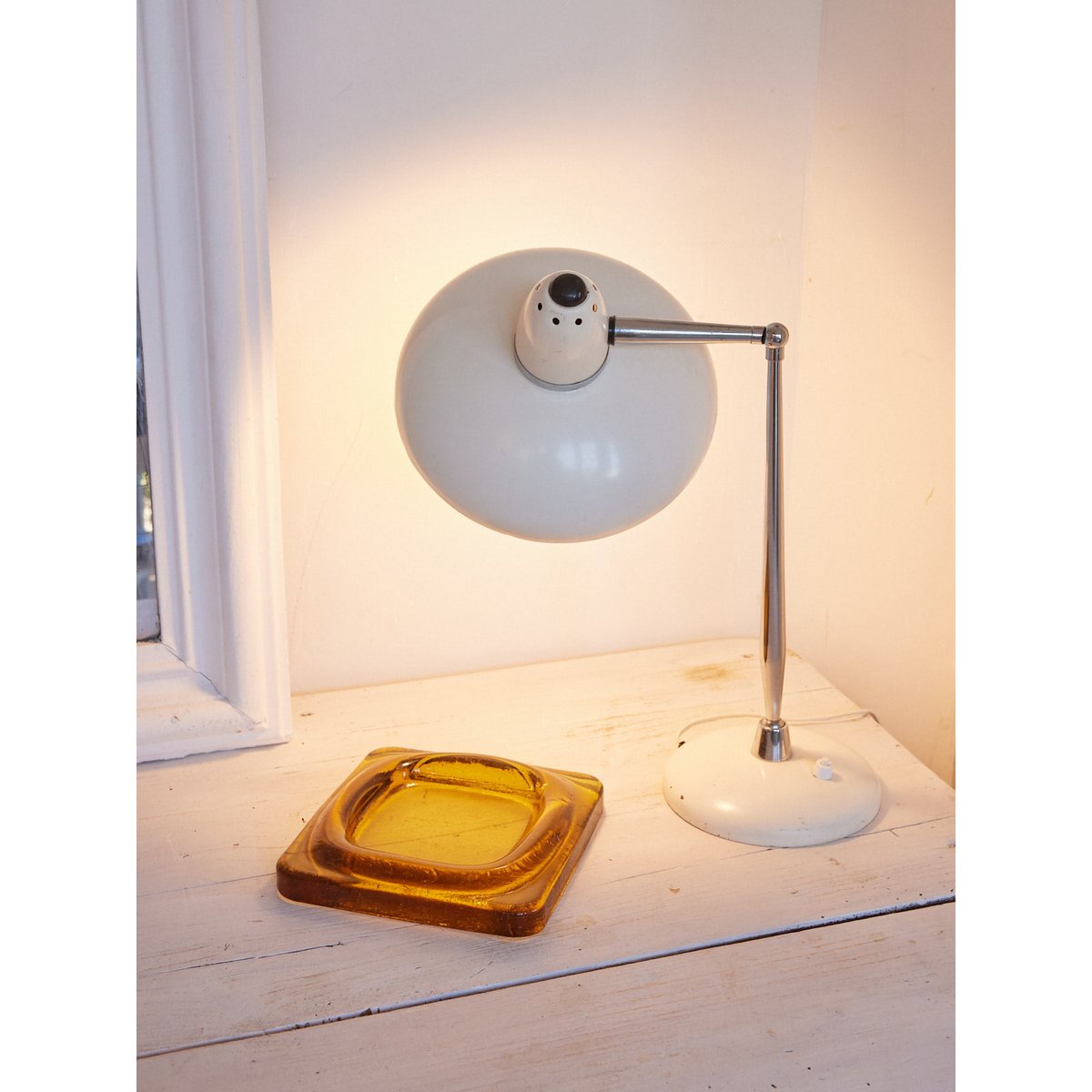 Lampe de bureau vintage Suzanne N°608 - Bon état blanc, DEBONGOUT