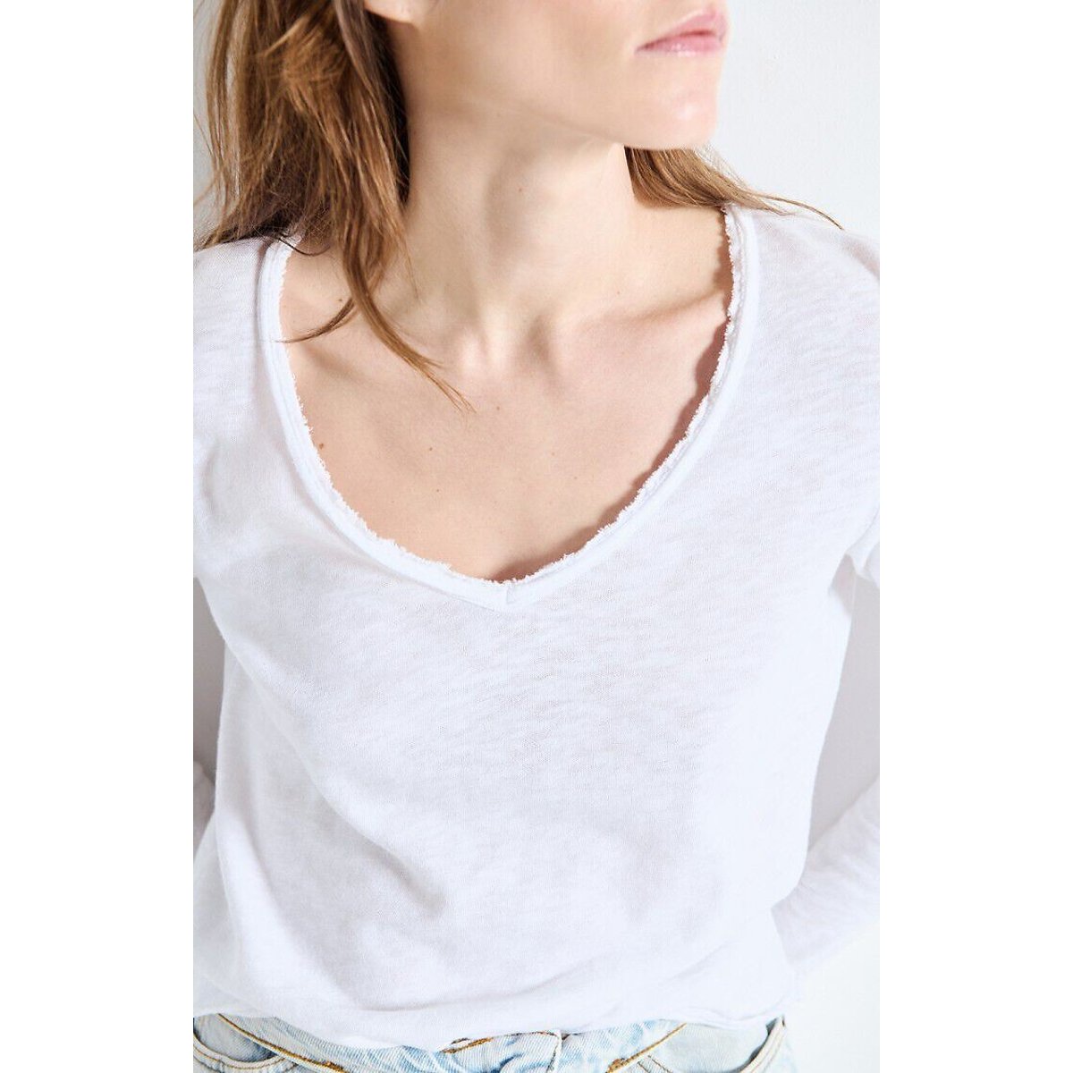 T-shirt met V-hals en lange mouwen Sonoma wit, AMERICAN VINTAGE