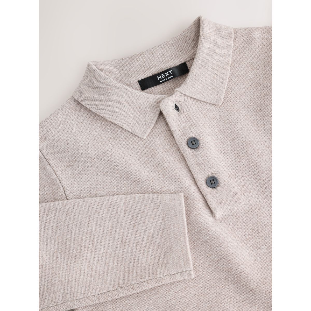 Polo en maille à col boutonné naturel, NEXT