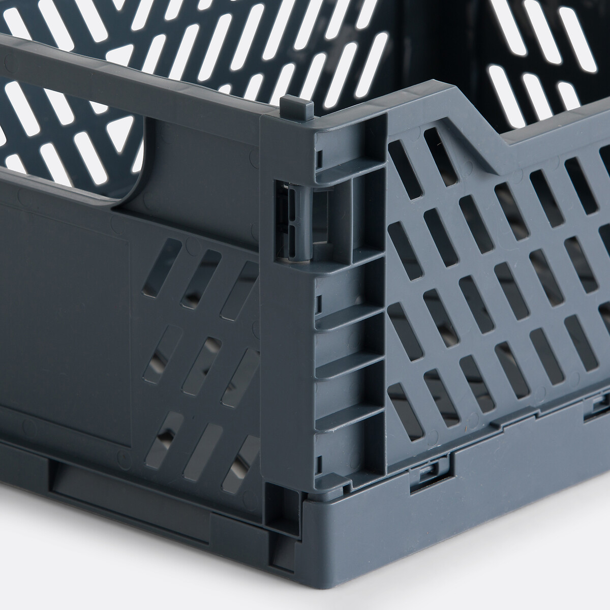 Cageta 34 X 24.8cm Foldable Plastic Trunk / Crate slate, LA REDOUTE INTERIEURS