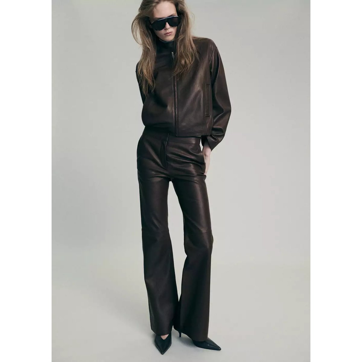 Pantalon flare cuir marron, MANGO