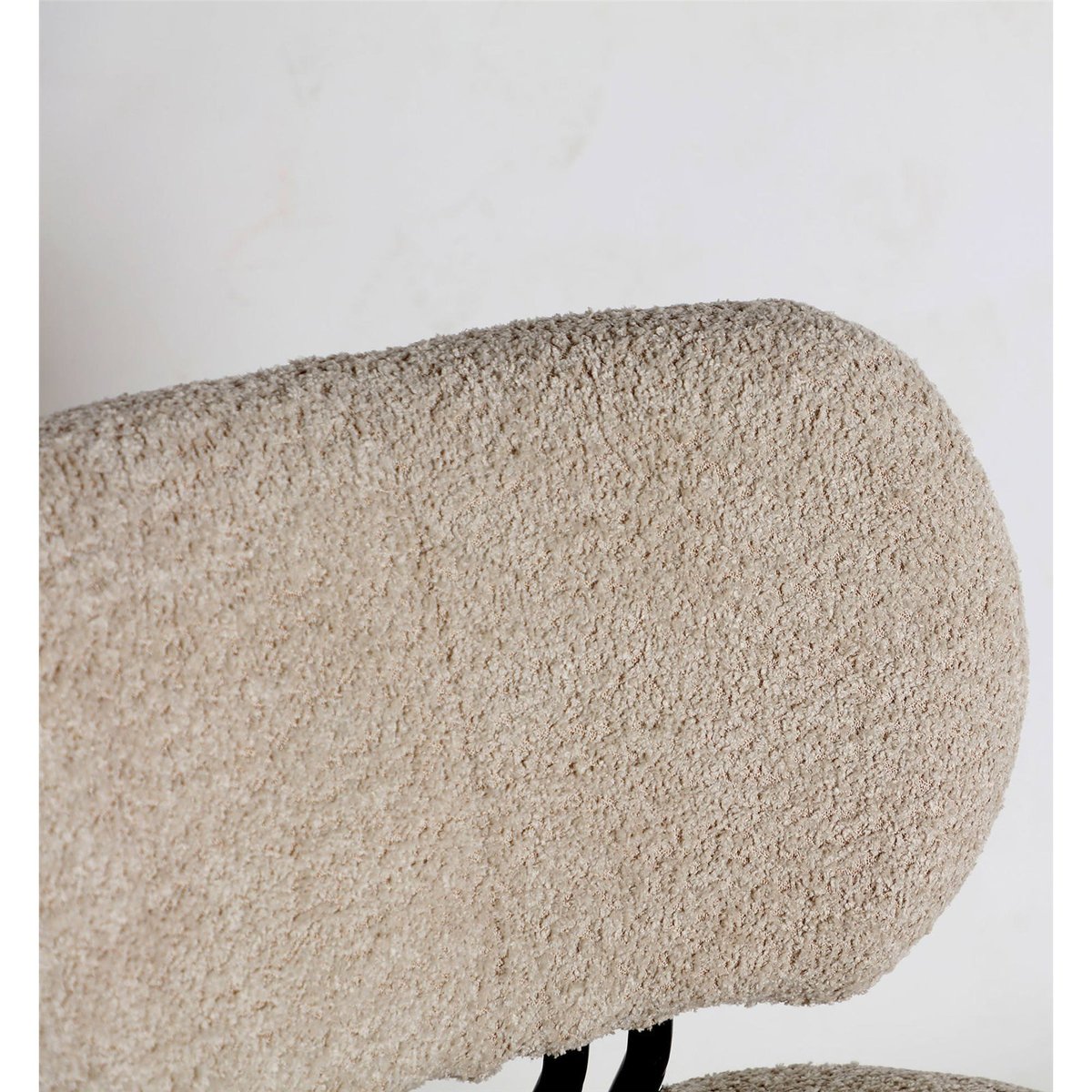 Fauteuil en tissu bouclette style art déco blanc bouclé et noir profond, RECOLLECTION