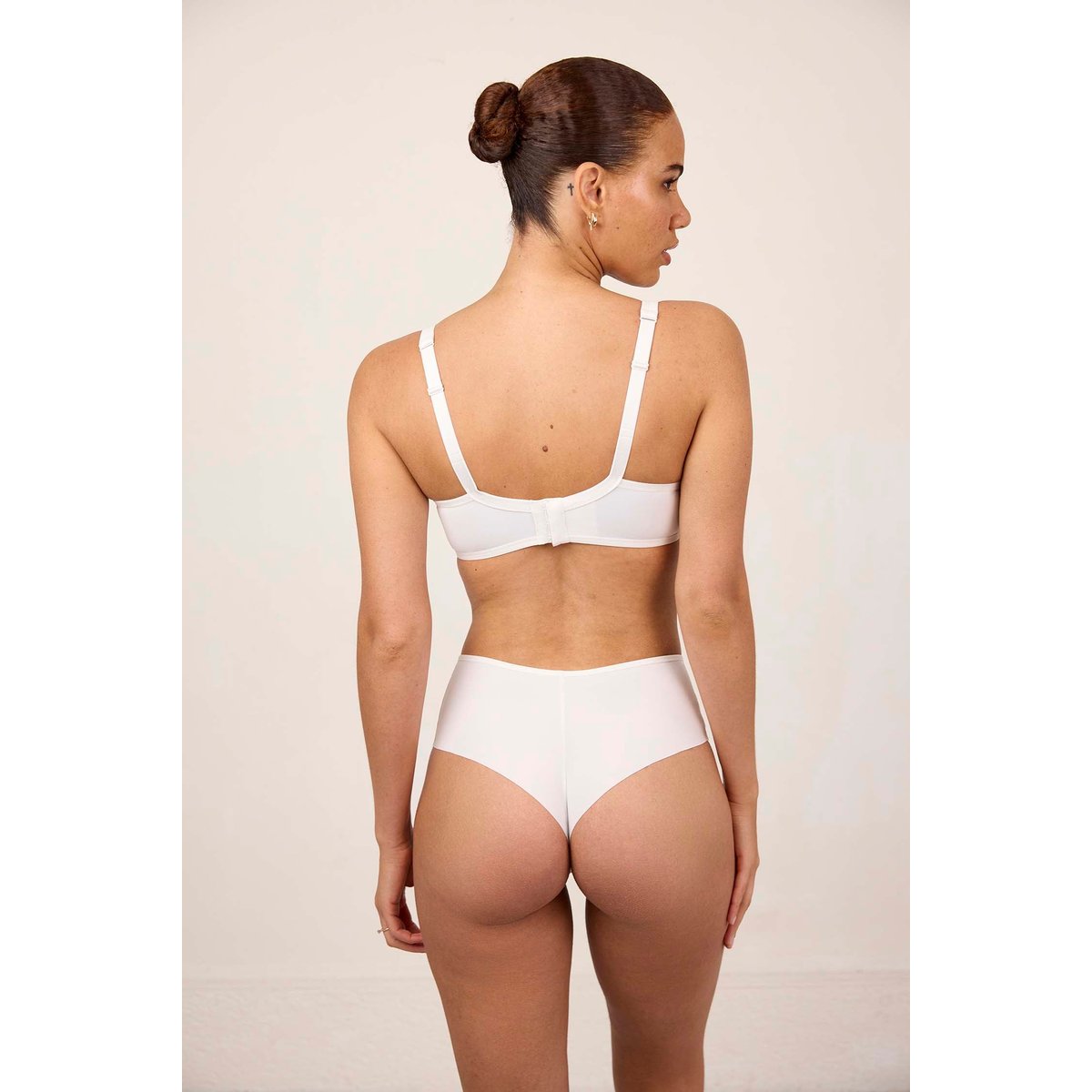 Soutien-gorge triangle avec armatures en dentelle NUDITÉ lys, MAISON LEJABY