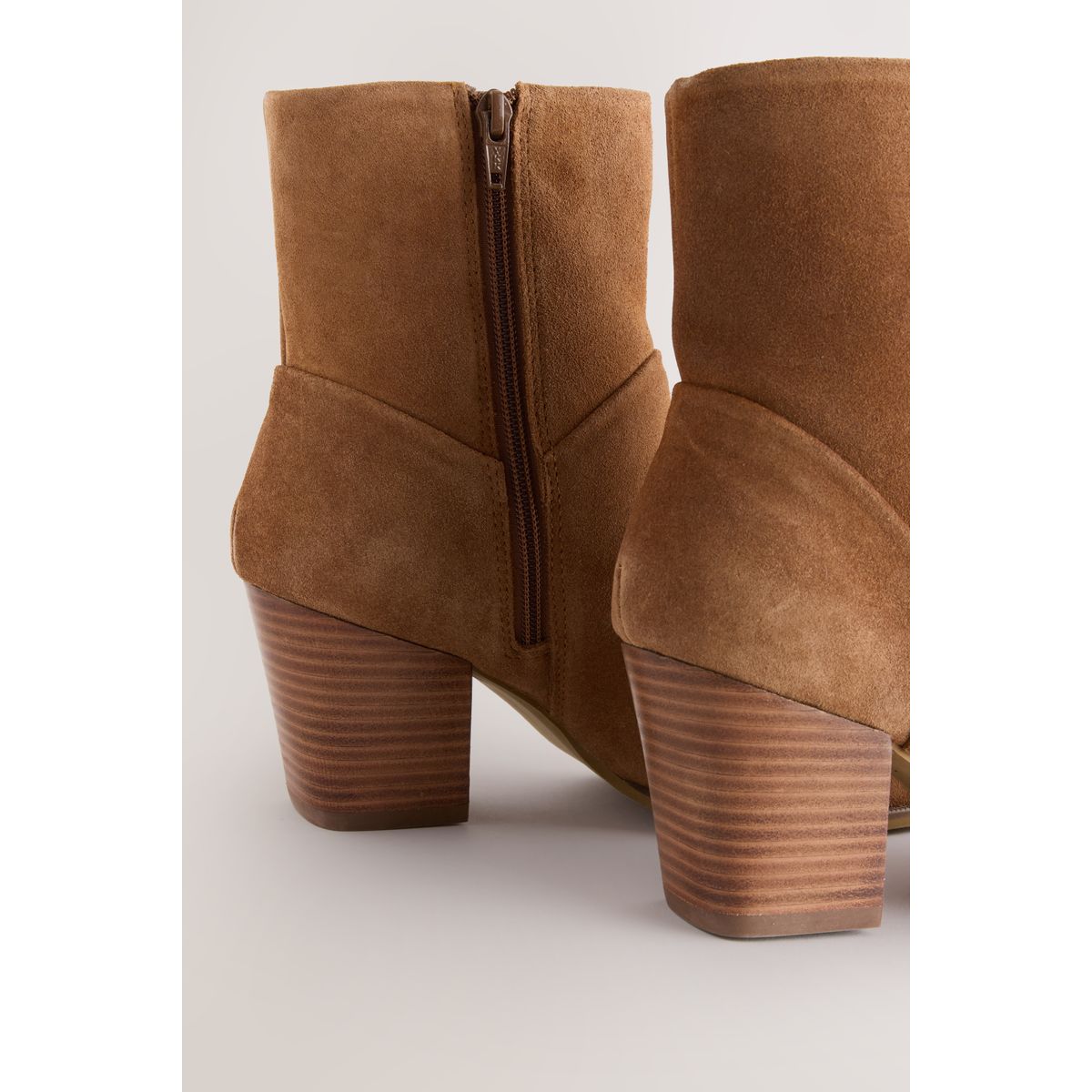 Bottines style western à talons carrés tan brown suede, NEXT