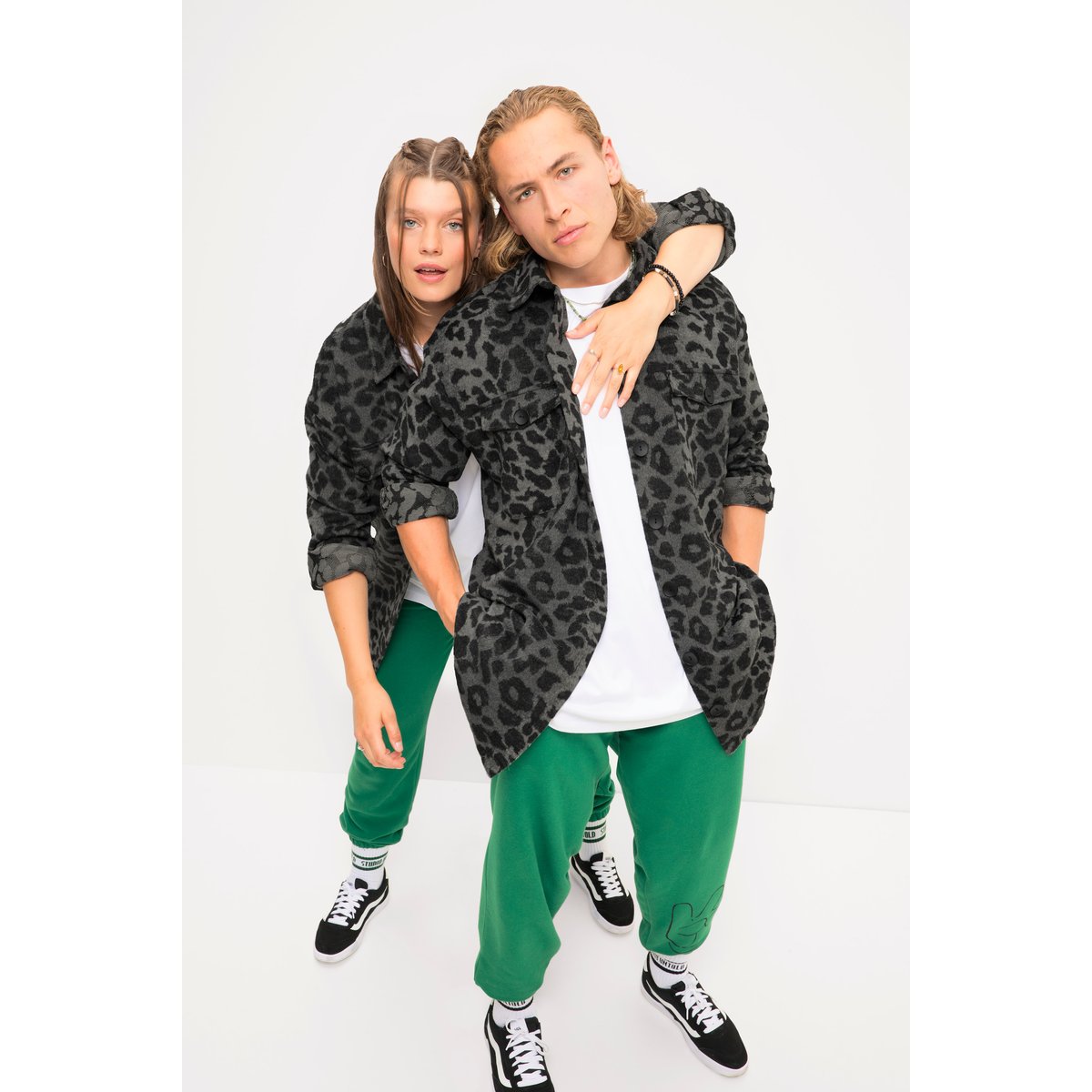 Veste chemisier oversize à manches longues noir, STUDIO UNTOLD