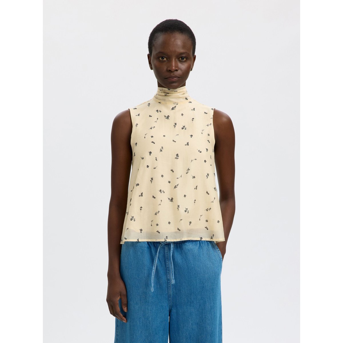 Top Sans Manches angora, SELECTED