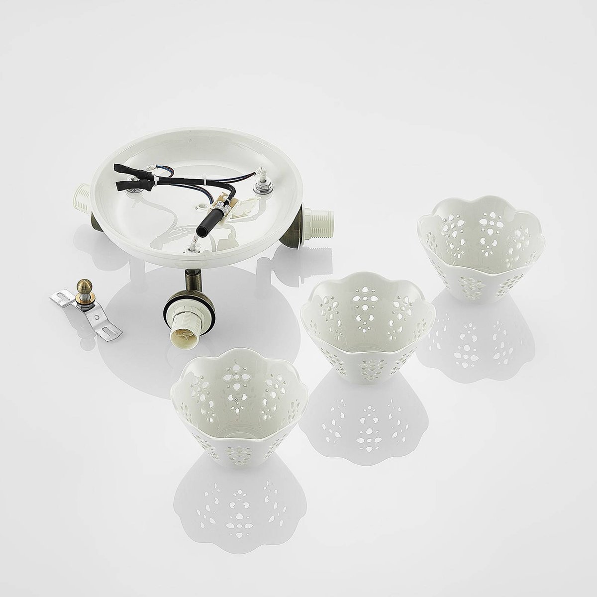 Spot en céramique traditionnel, Efgenia blanc, bronze, LINDBY