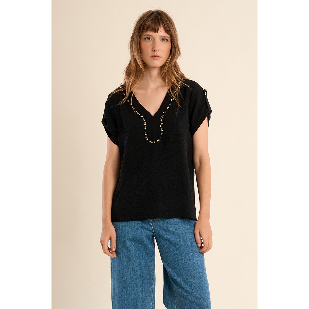 T-shirt avec col perlé noir, MOLLY BRACKEN