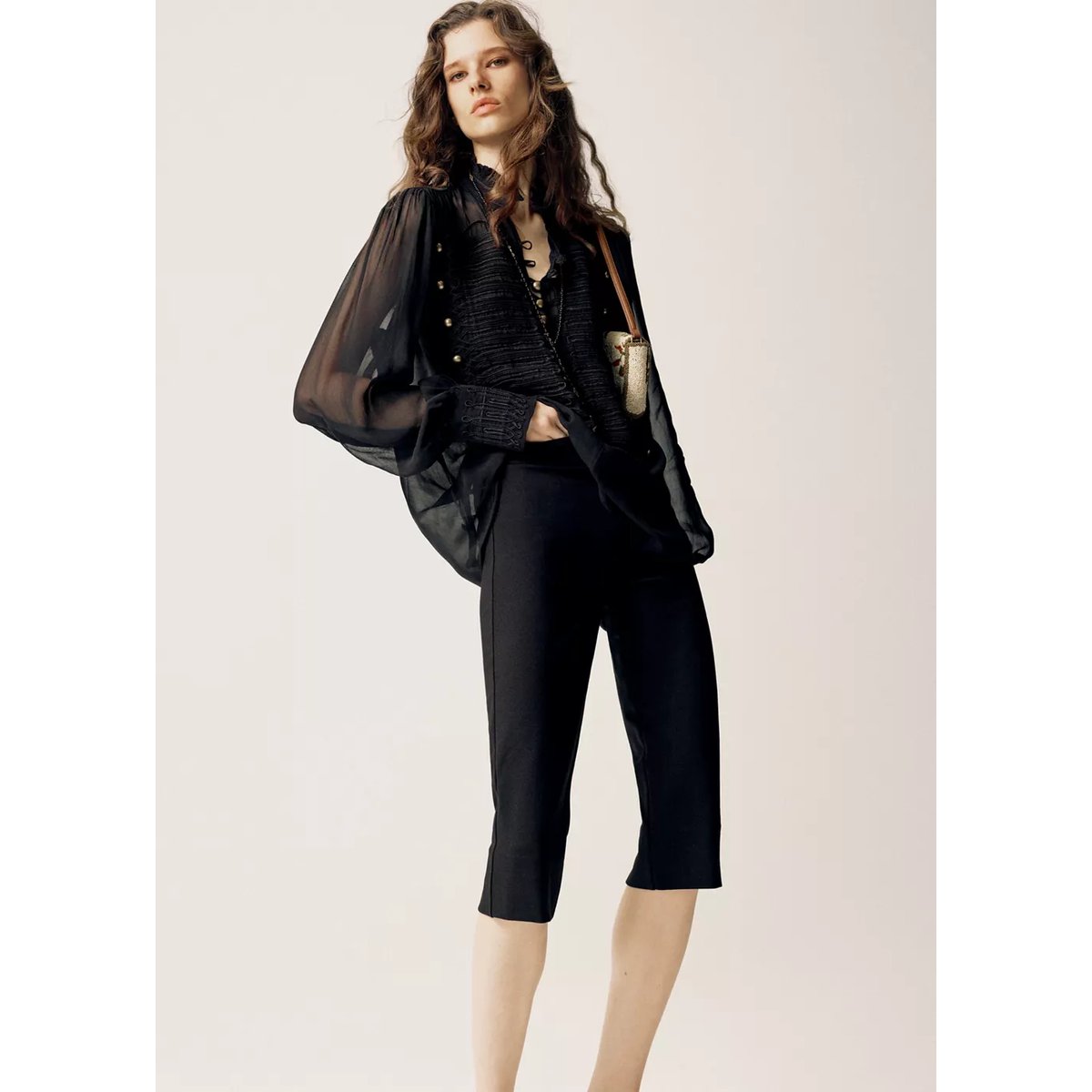 Pantalon capri ouvertures noir, MANGO