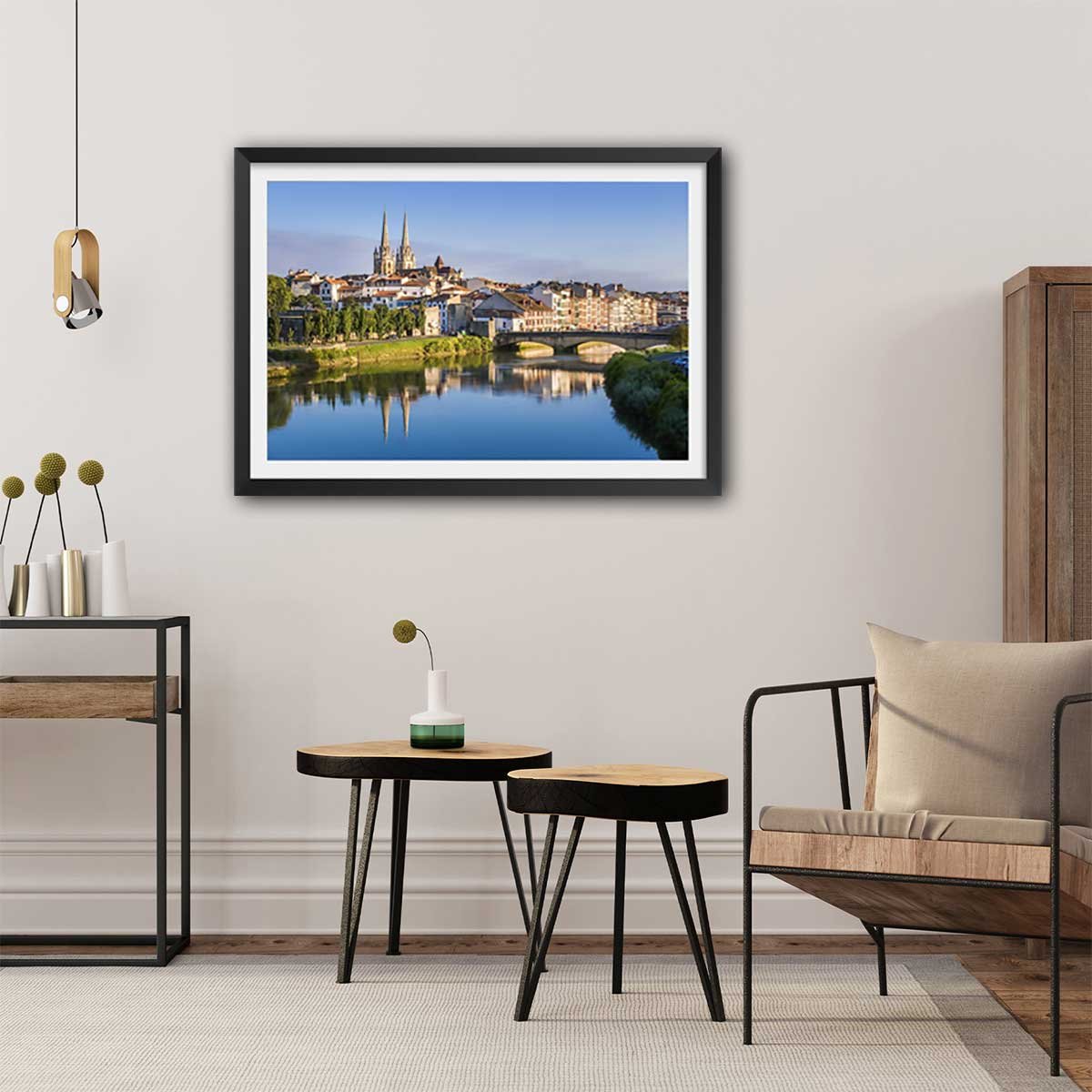 Affiche deco ville bayonne affiche + cadre en bois - noir, HEXOA