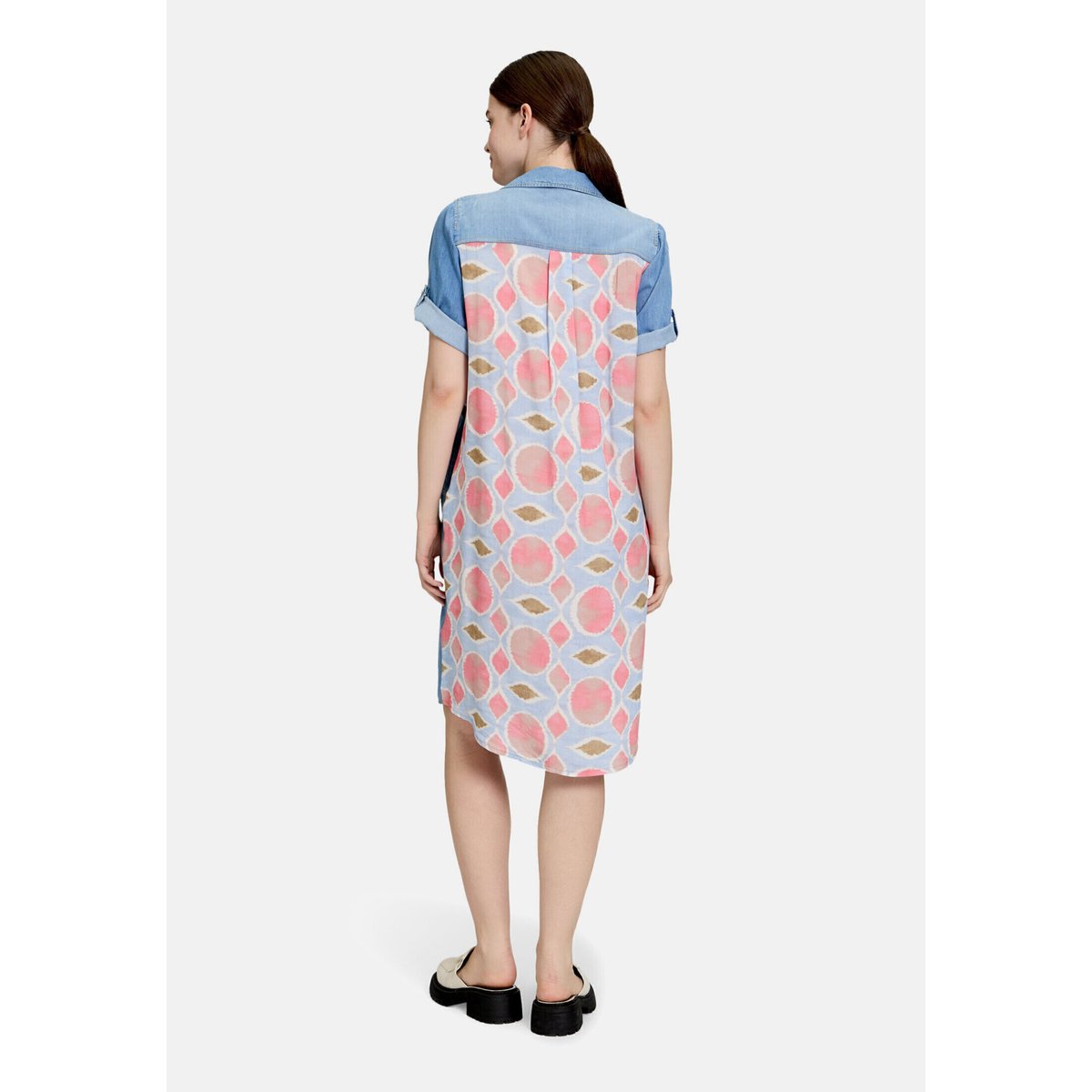 Robe en jean à patchs patch blue/rosé, CARTOON