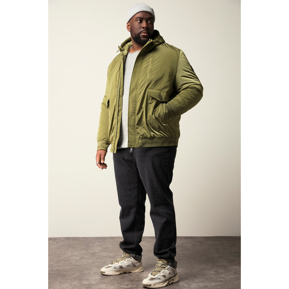 Bombers vert de la mer, STHUGE