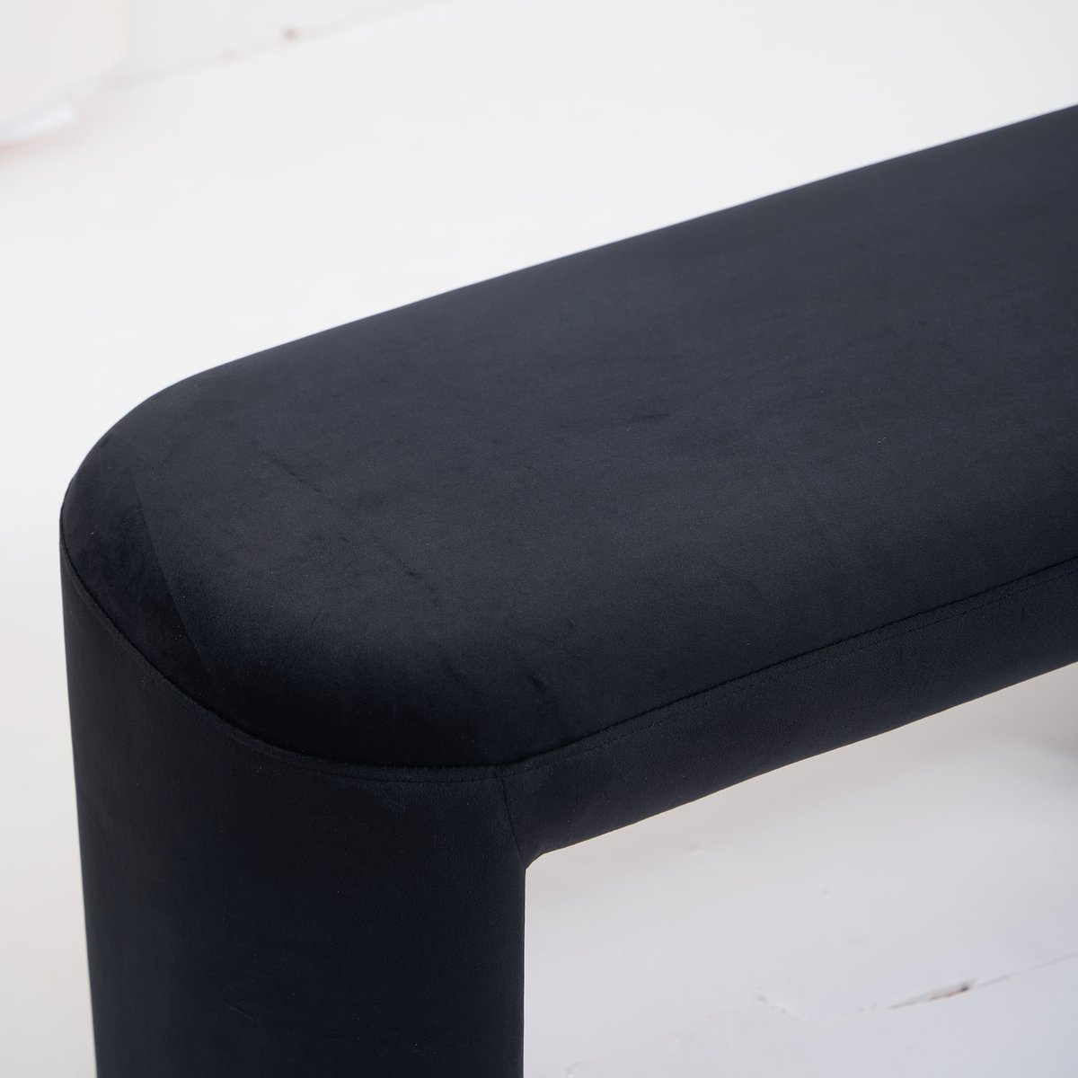 Banc style scandinave, velours, RIGA noir, NORDLYS