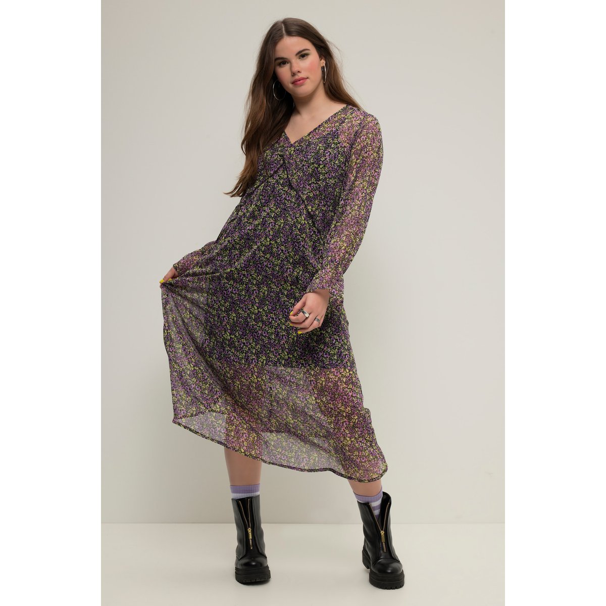 Robe maxi trapèze en mousseline. Imprimé lavande, STUDIO UNTOLD