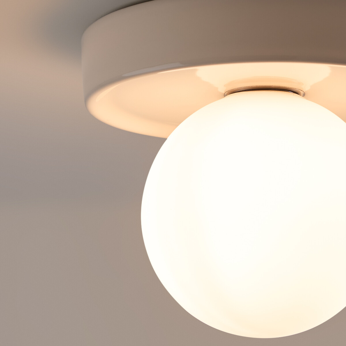 Plafondlamp of wandlamp, rond, keramiek en opaline glas, diameter 22,5 cm, HOLI ecru, LA REDOUTE INTERIEURS