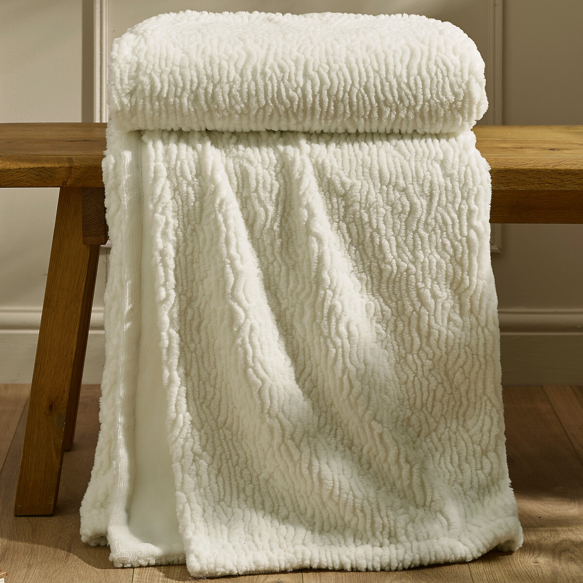 Textu Wave Faux Fur Blanket Throw cream, CATHERINE LANSFIELD
