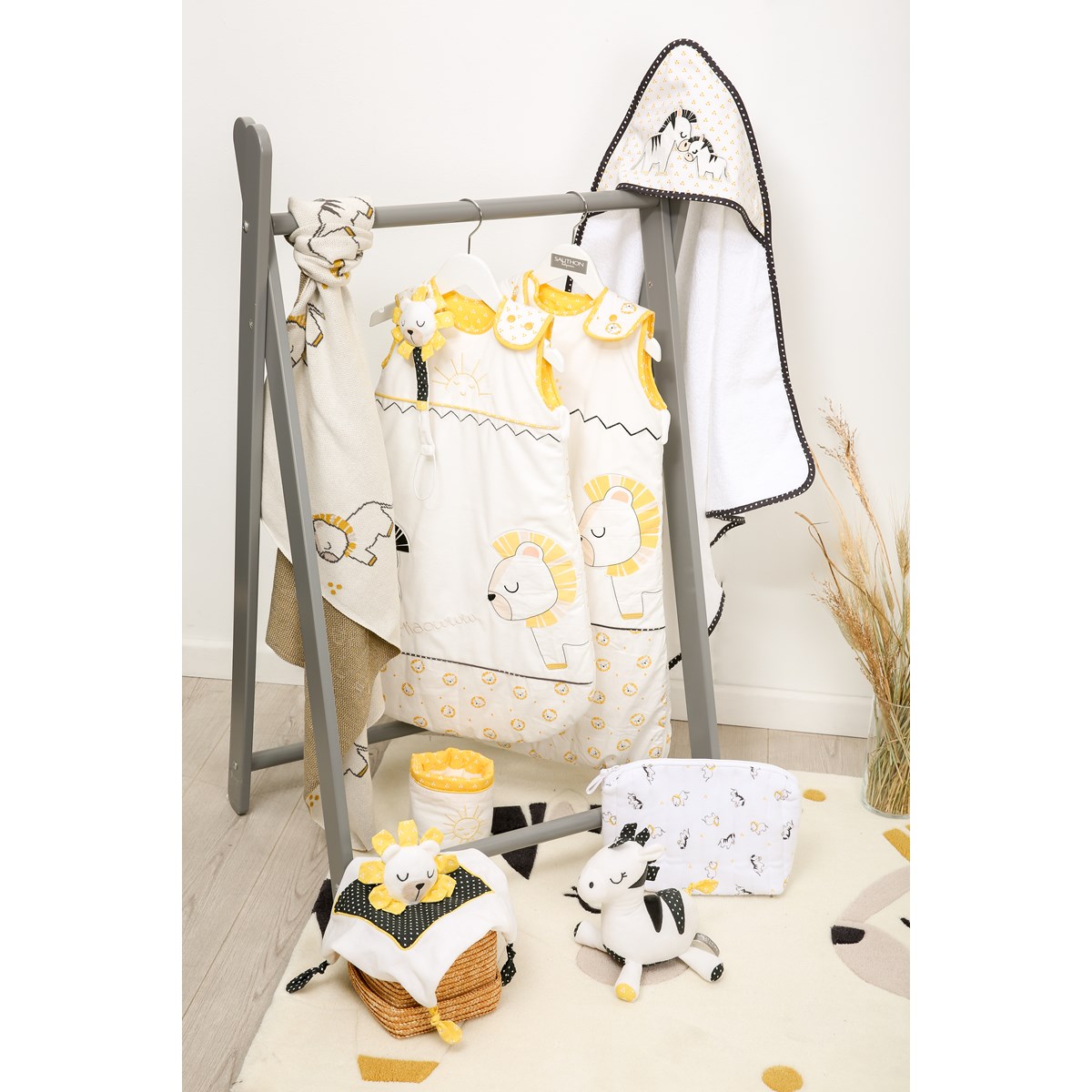 Doudou en velours blanc, SAUTHON