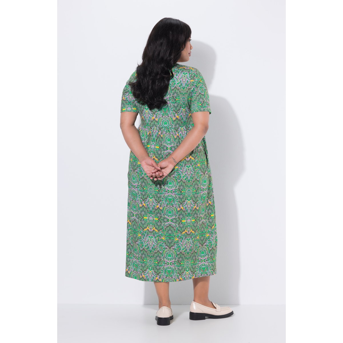 Robe maxi coupe évasée, poches vert pomme, ULLA POPKEN