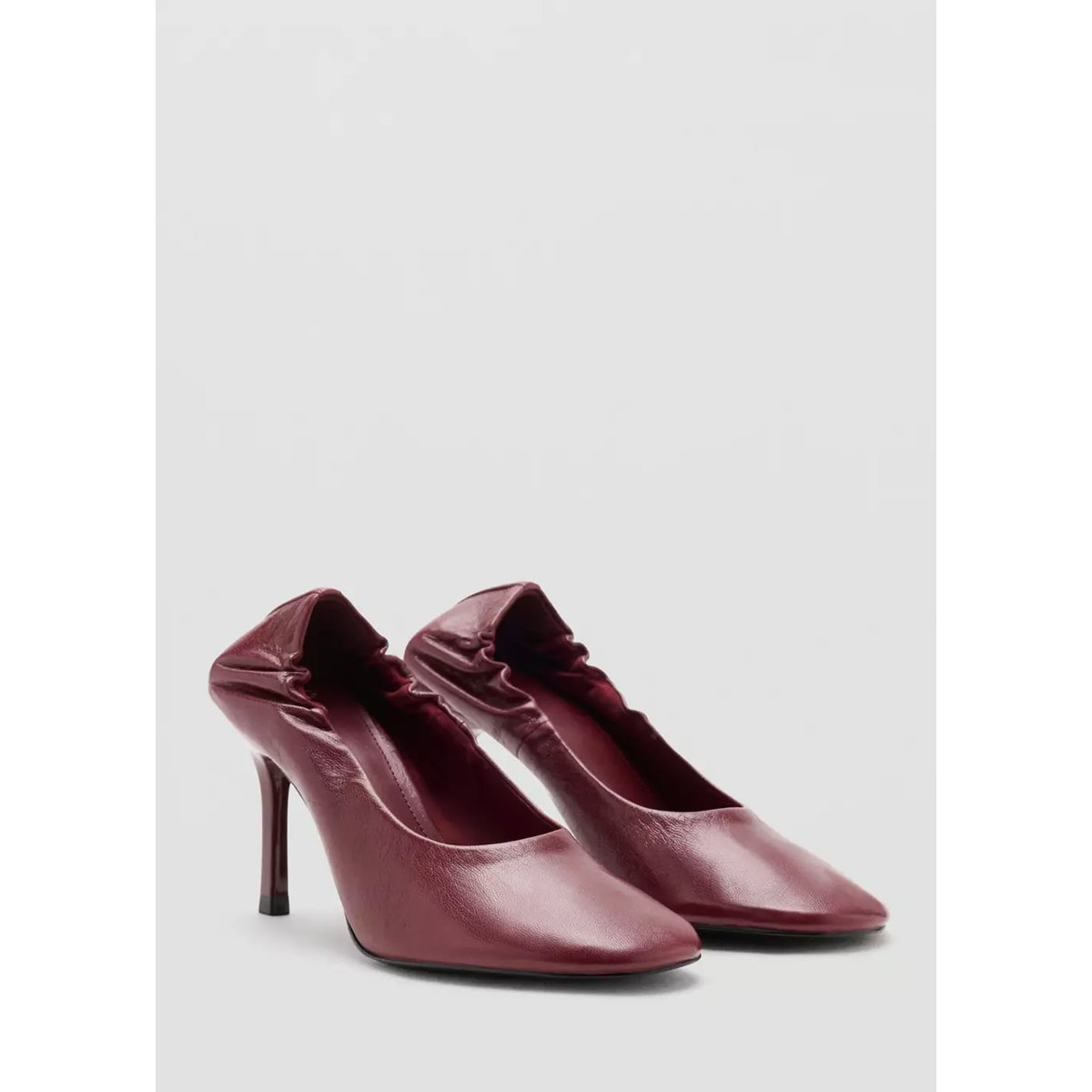Chaussures à talon en cuir bout pointu bordeaux, MANGO