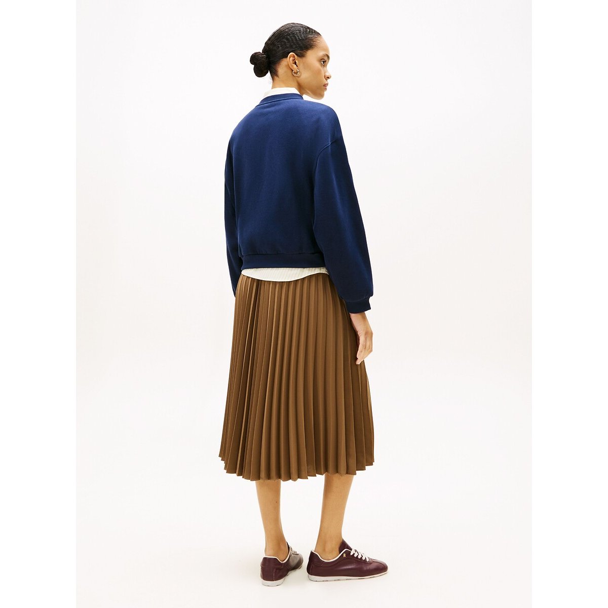 Sweater met ronde hals, logo en knopen op de schouder ecru, TOMMY HILFIGER