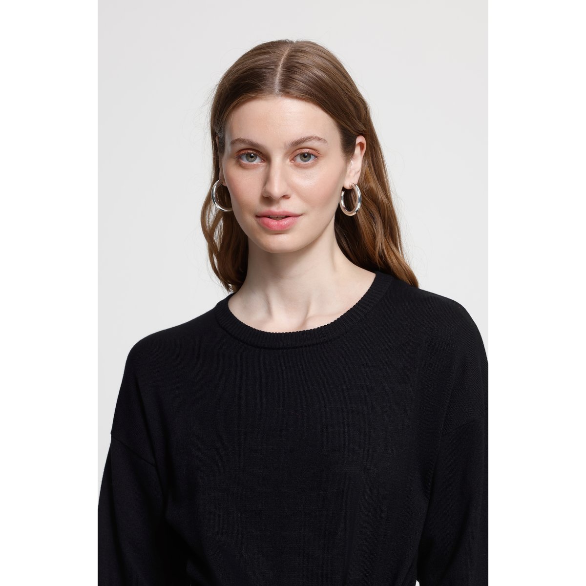 Robe en sweat manches longues, ceinture à nouer, longueur au genou noir, ICHI