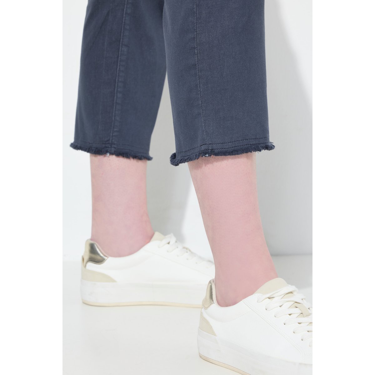 Pantalon 7/8 Sienna. Jambe étroite et ourlet marine, ULLA POPKEN
