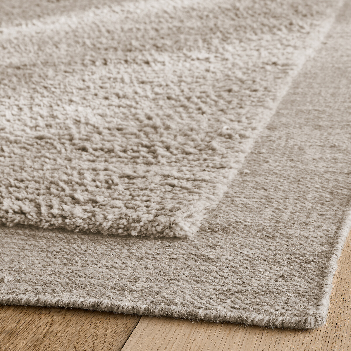 Alfombra de pie de cama, anudada a mano, mayoritariamente de lana, EDGI natural jaspeado, AM.PM