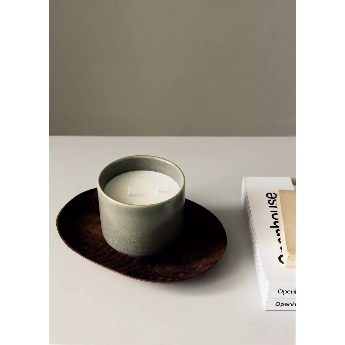 Bougie en récipient en grès marron, MANGO HOME