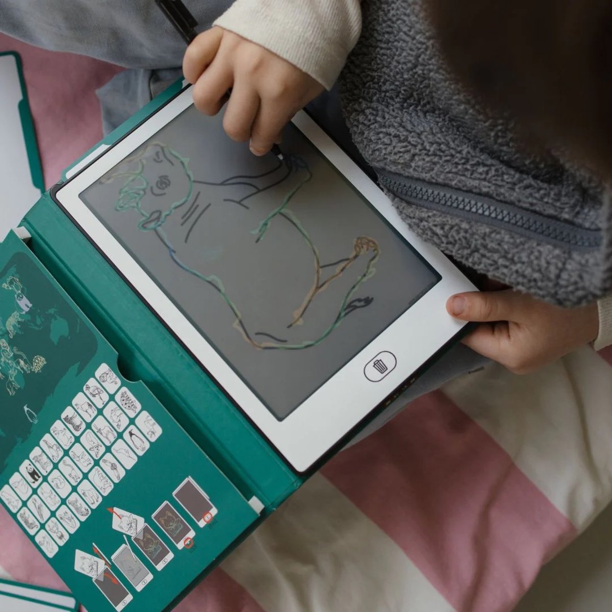Tablette KIDYDRAW-MINI Animaux du monde orange, KIDYWOLF